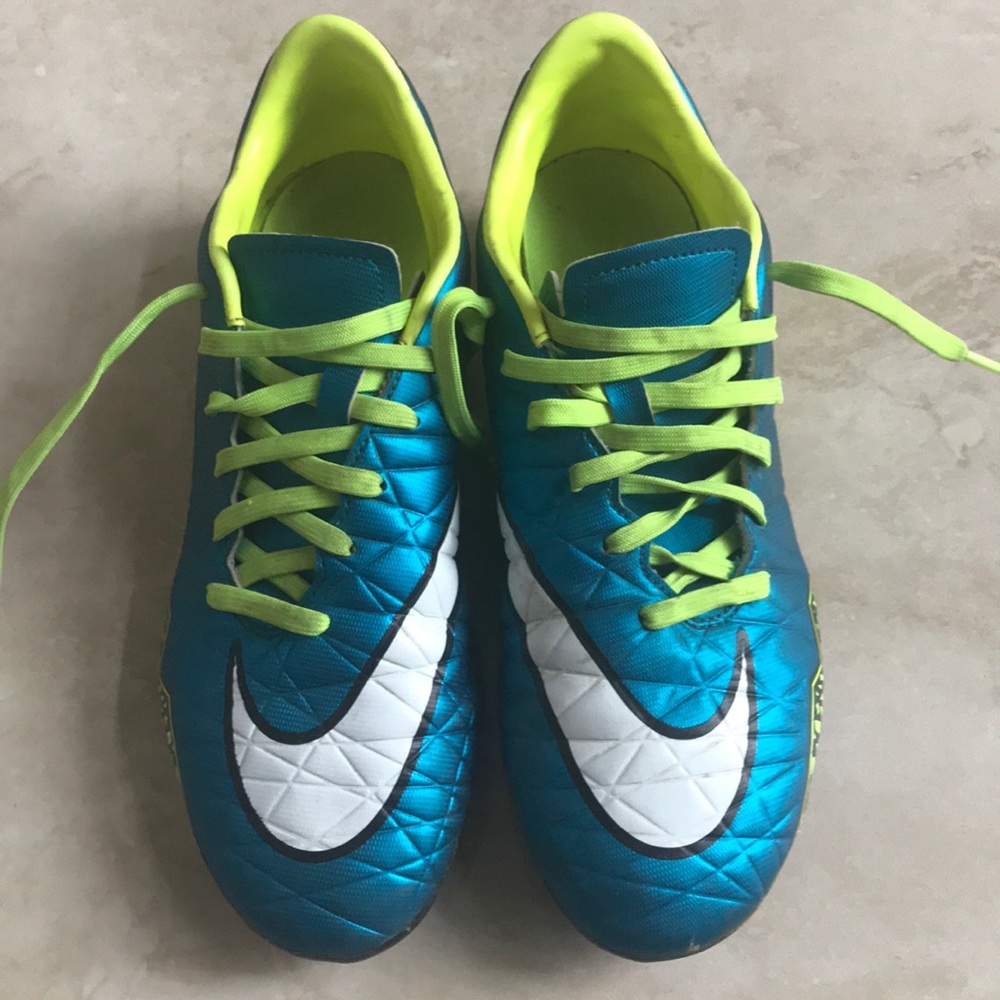 Women’s cleats
